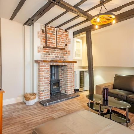 Pass The Keys Renovated Apartment In The Centre Of Canterbury Buitenkant foto