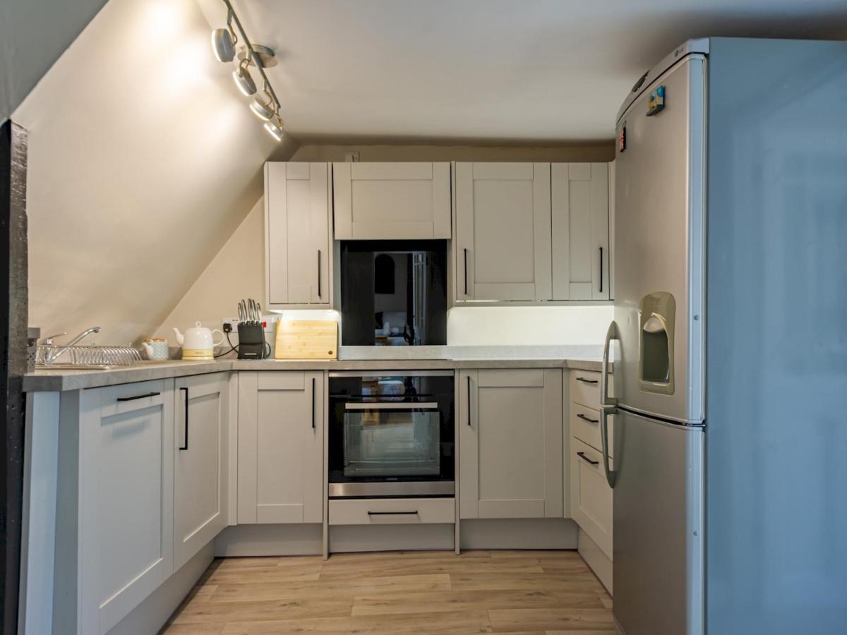 Pass The Keys Renovated Apartment In The Centre Of Canterbury Buitenkant foto