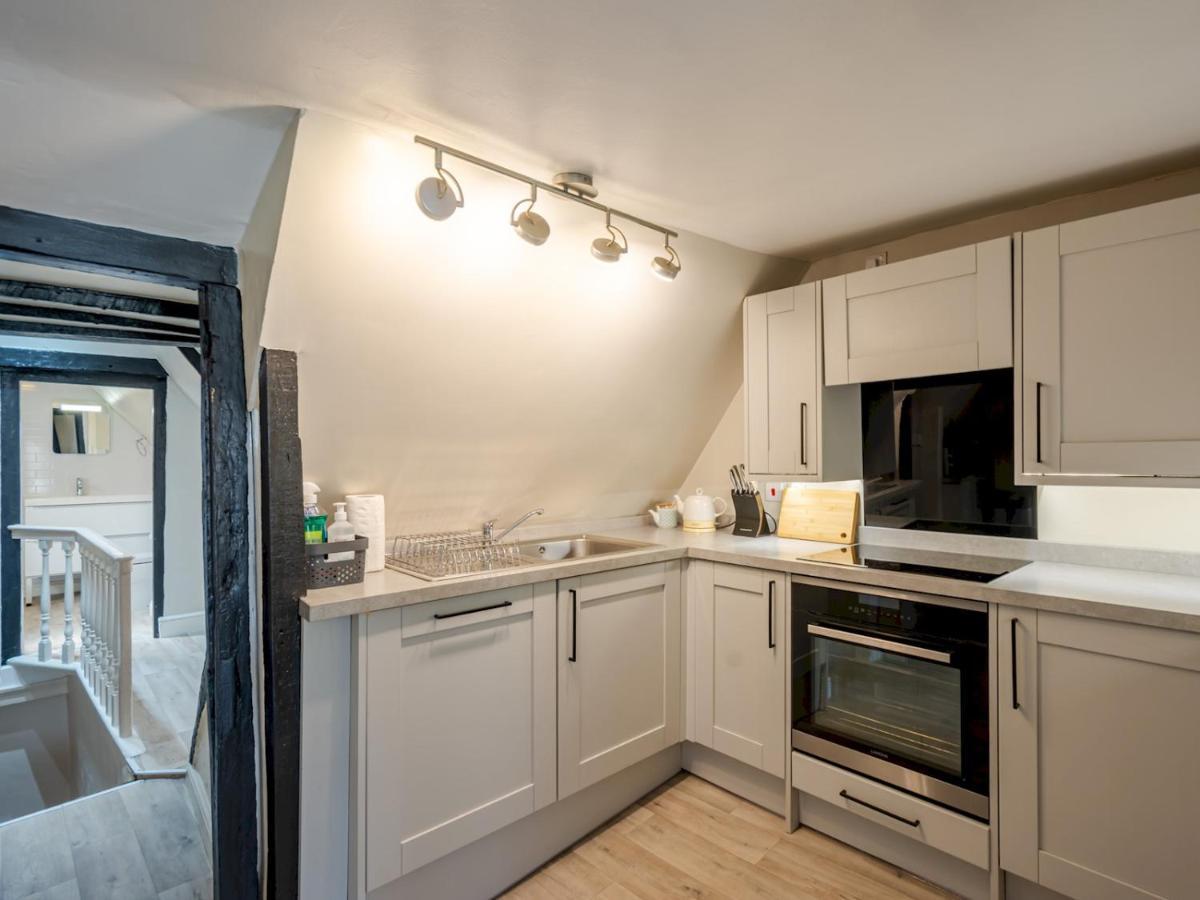 Pass The Keys Renovated Apartment In The Centre Of Canterbury Buitenkant foto