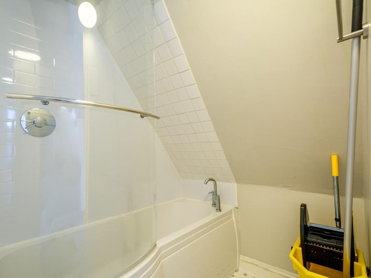 Pass The Keys Renovated Apartment In The Centre Of Canterbury Buitenkant foto